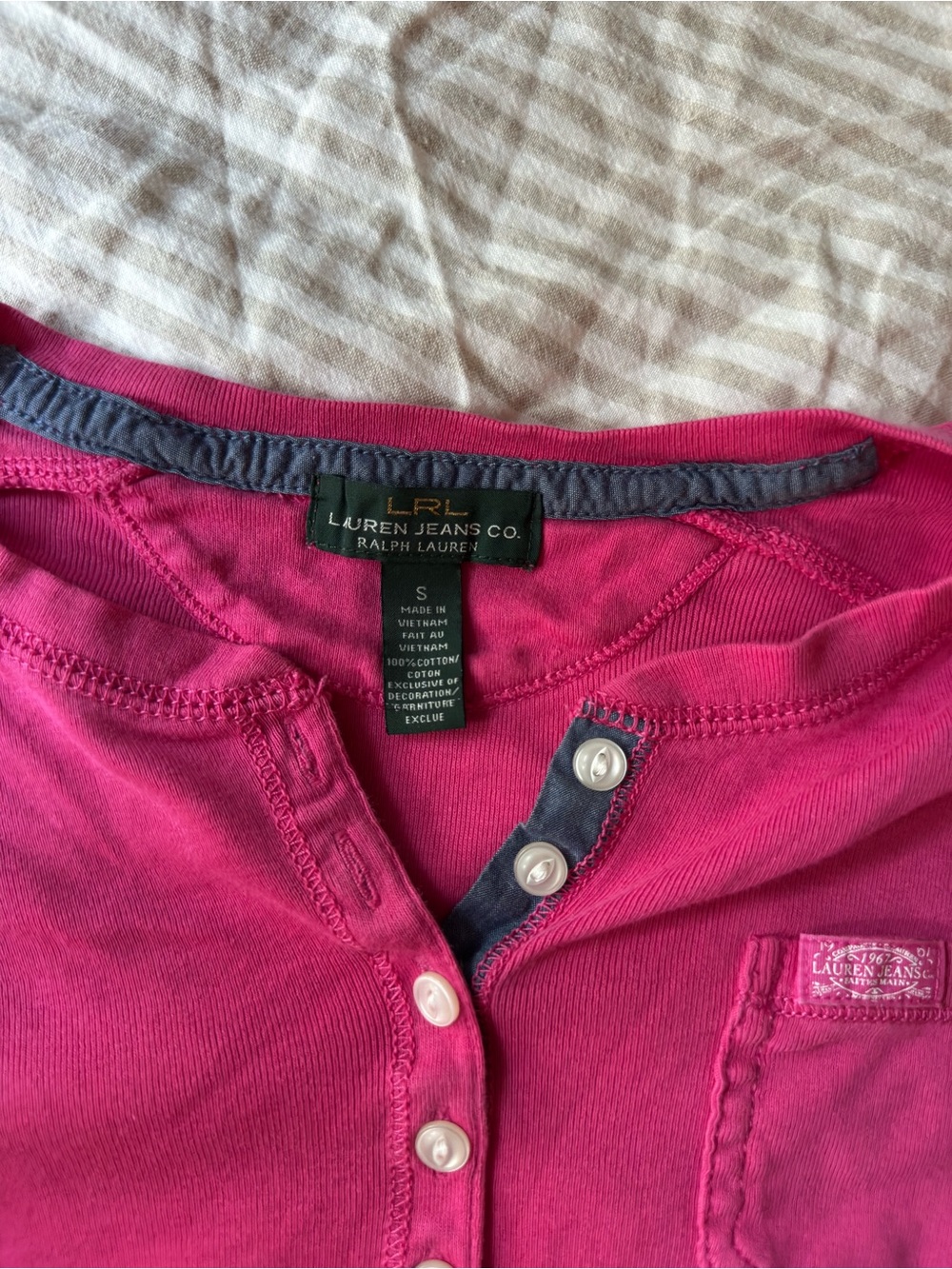 Vintage LRL Women’s Magenta Henley Long Sleeve Top - Picture 2 of 5